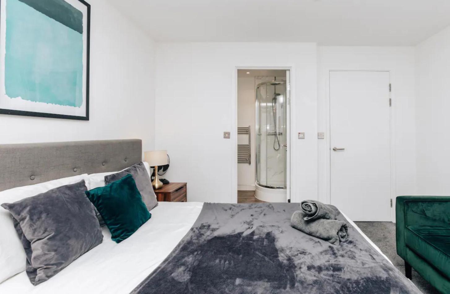 Luxury 2 Bedroom Apartment, Broad Street 버밍엄 외부 사진